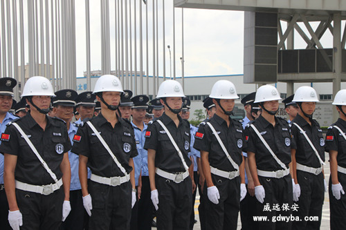 六玄网132432东莞保安公司，因为专注所以专业！