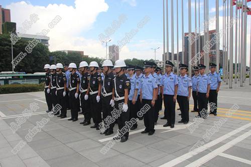 佛山高明区保安公司之这样的保安你敢用吗？